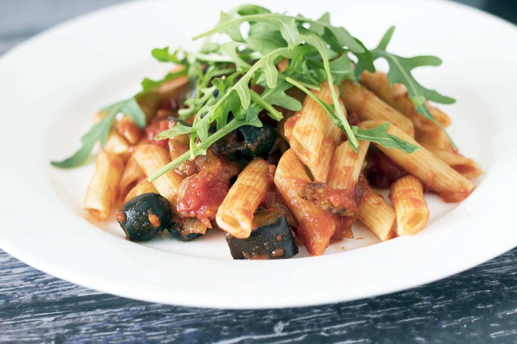 Smoky tomato and aubergine pasta sauce with black olives Sneaky Veg
