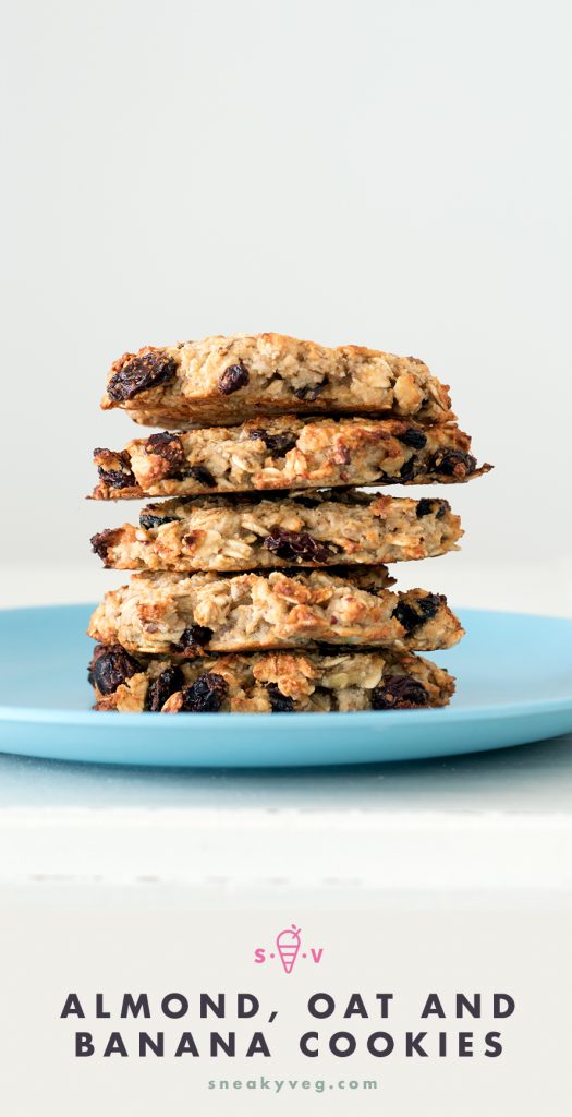 oat, almond and banana cookies by Sneaky Veg