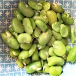 broad beans in bowl