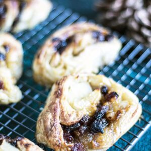 puff pastry pinwheels with Christmas mincemeat and apple on cooling rack
