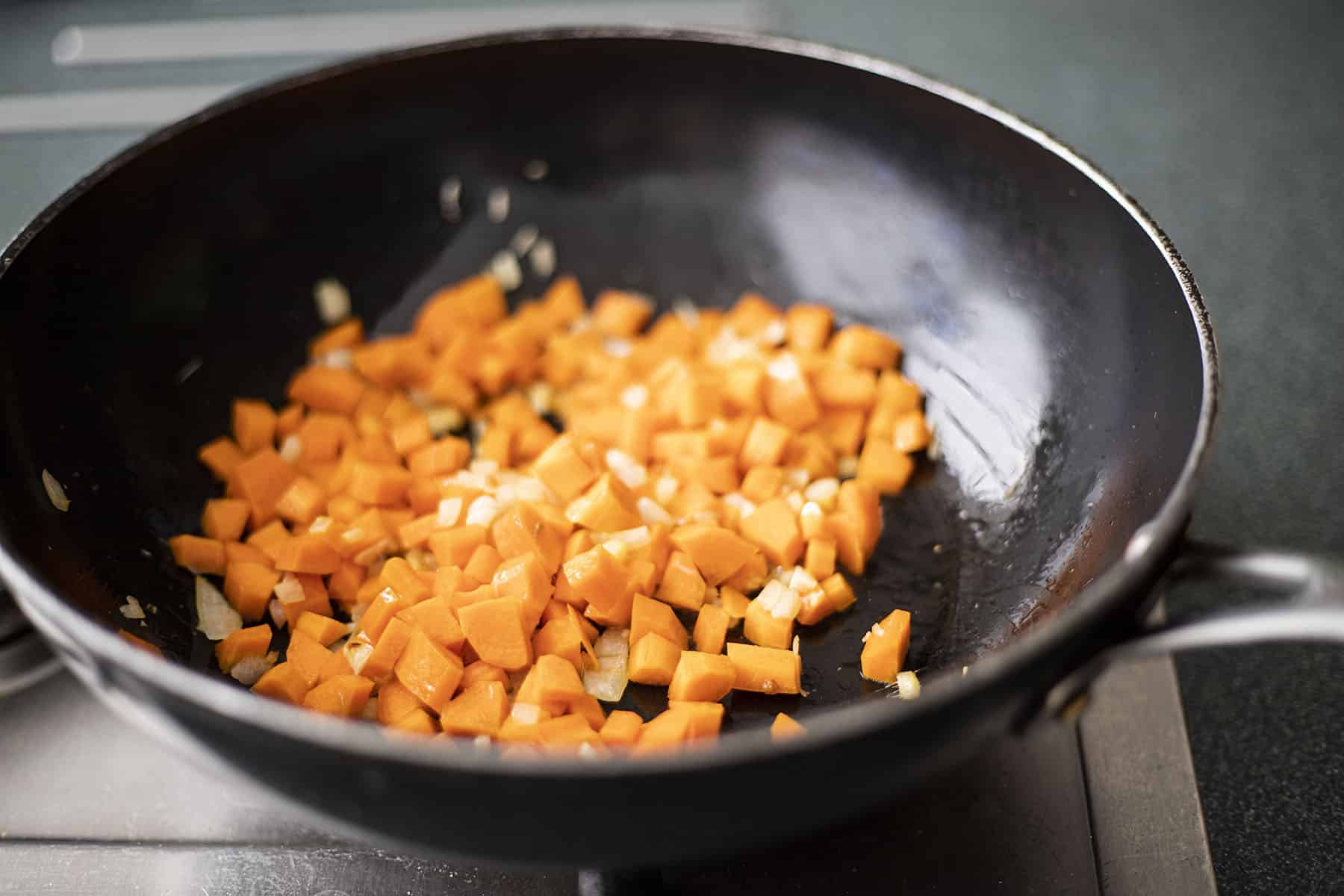 carrots in wok