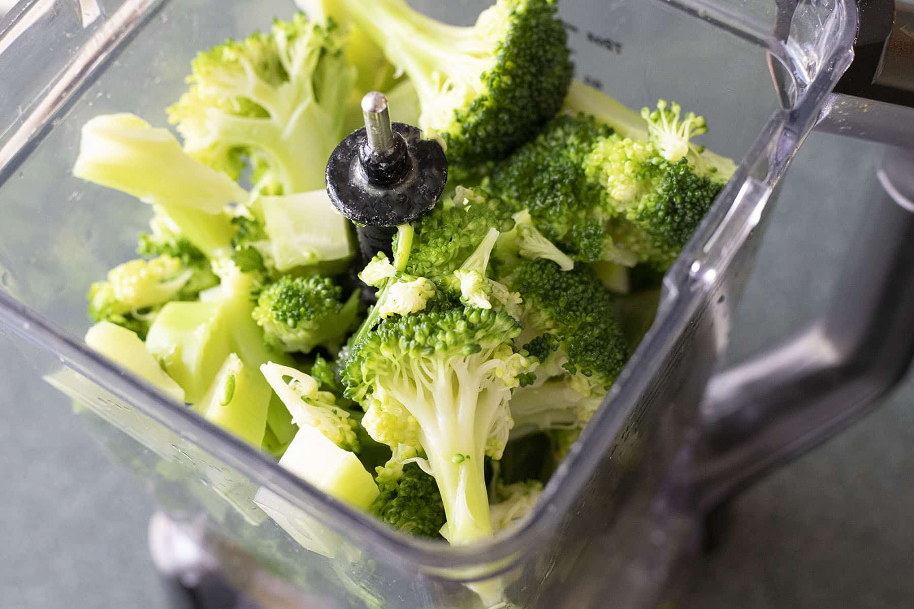 broccoli in blender